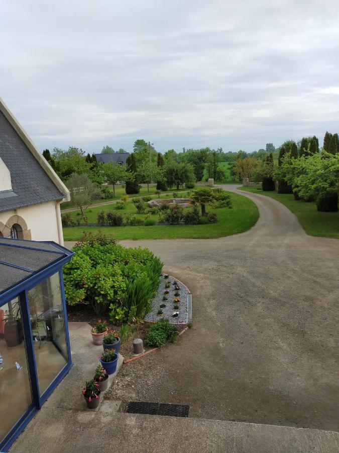 Petit Châtelet bis Hirel Extérieur photo