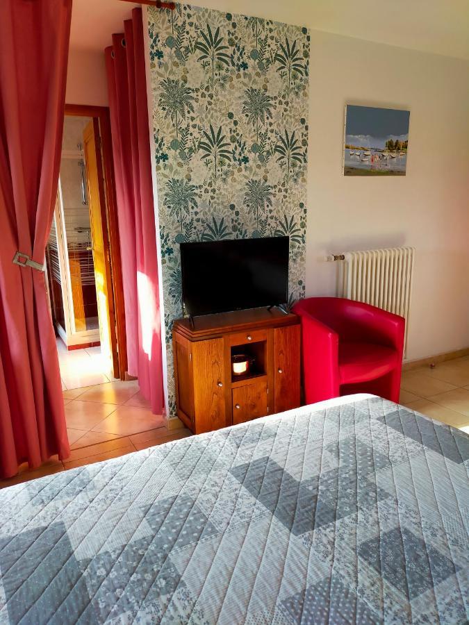 Petit Châtelet bis Hirel Extérieur photo
