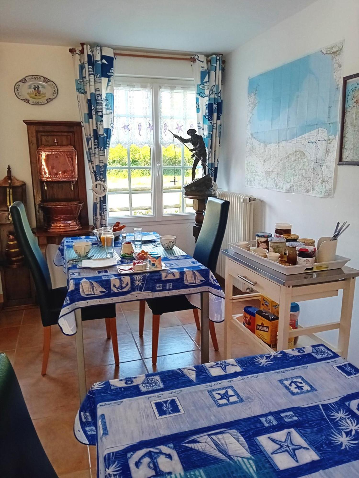Petit Châtelet bis Hirel Extérieur photo